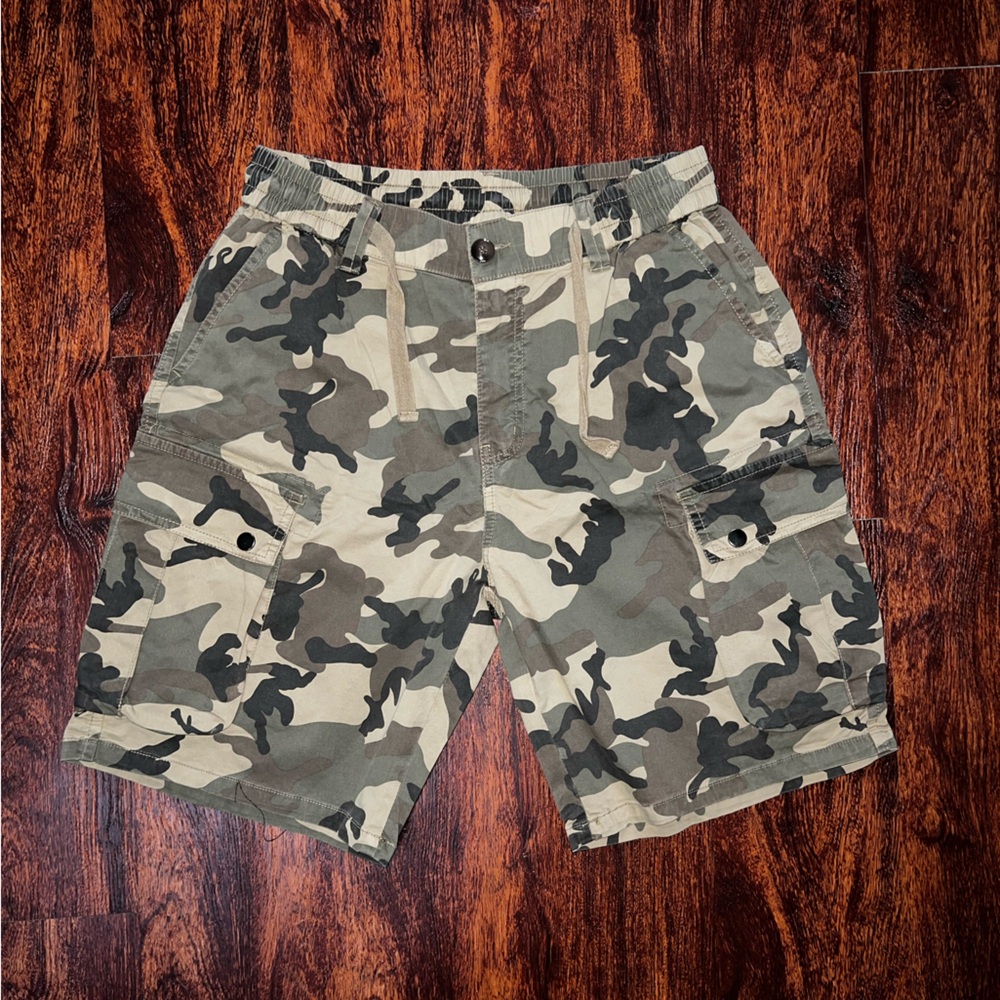 Men's Green Camo Cargo Shorts Multi-Pocket